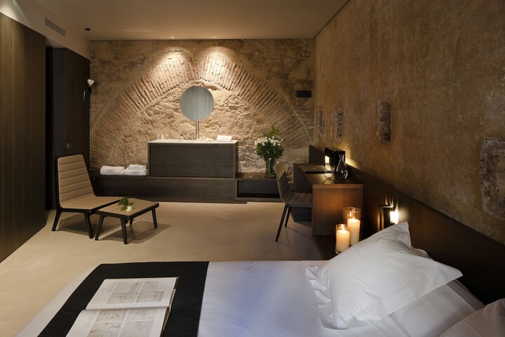 Room 17 of 75
