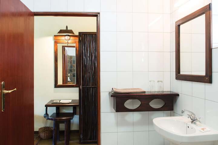 Room 27 of 50