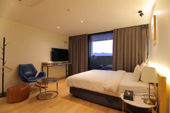 Room 50 of 190