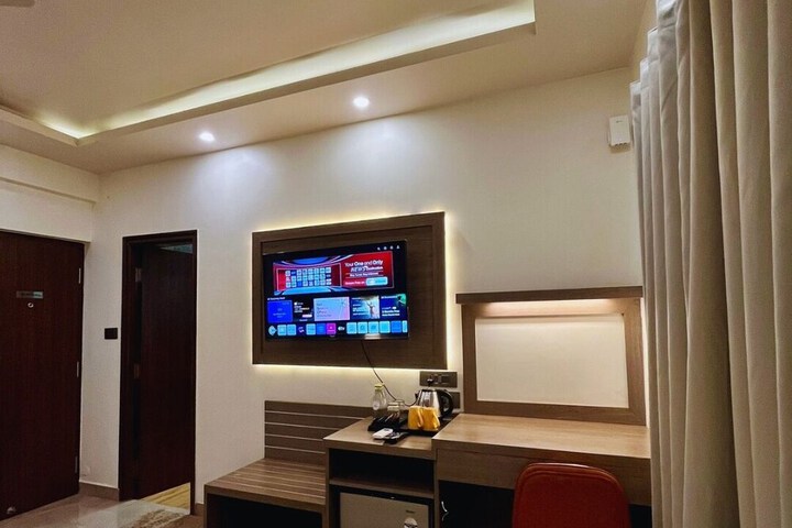 Room 14 of 26