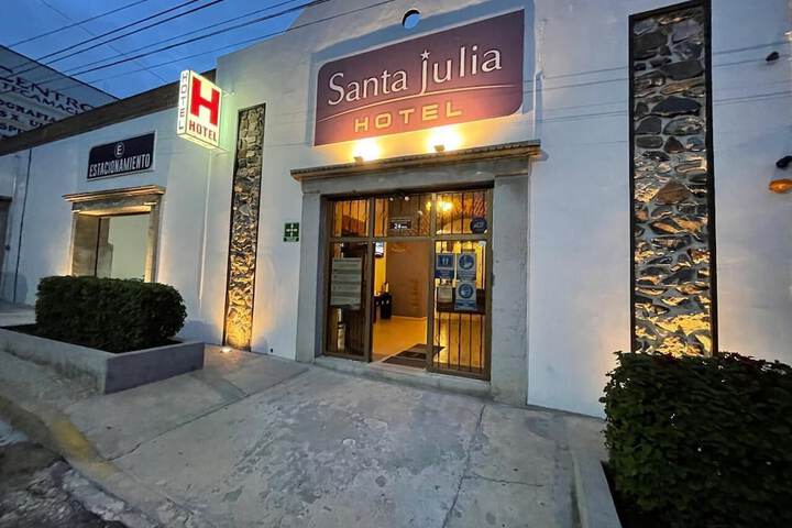 Exterior of Hotel Santa Julia