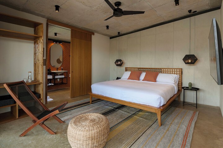 Room 21 of 125