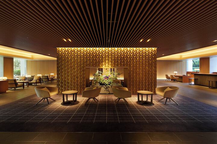 Hotel Lobby