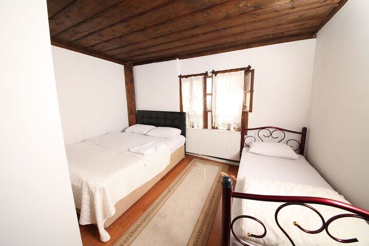 Room 8 of 46