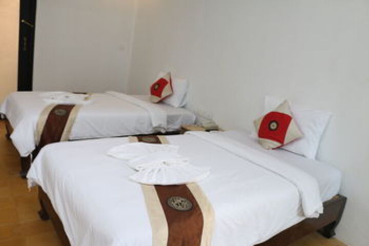 Room 27 of 75