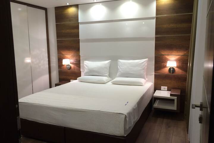Room 19 of 140