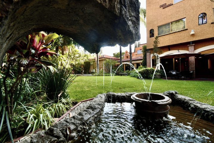 Hotel Exterior 31 of 35