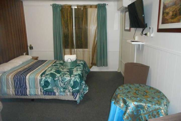 Room 3 of 29