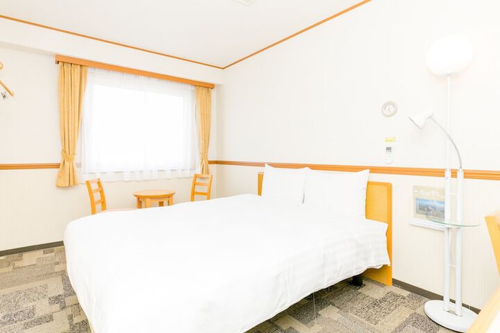 Room 6 of 23
