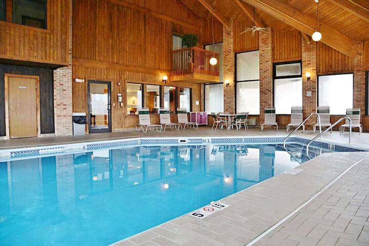 Pool 31 of 51
