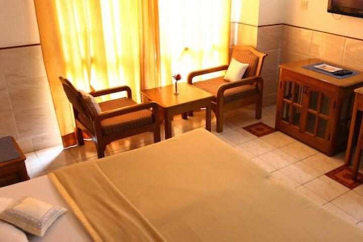 Room 8 of 20