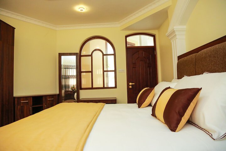 Room 4 of 54