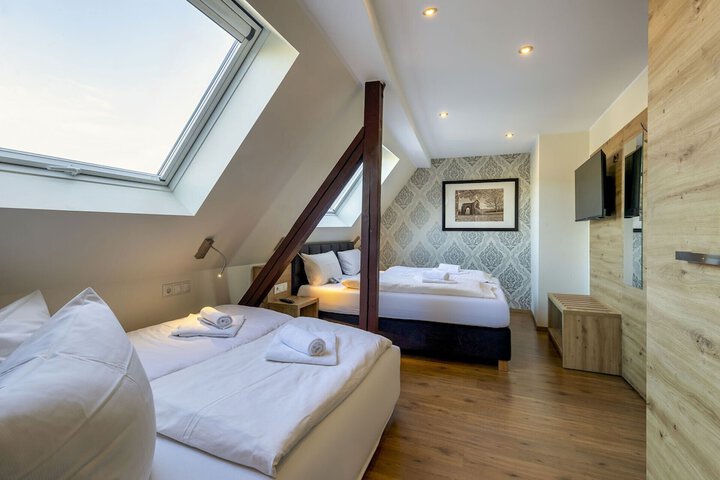 Room 75 of 140