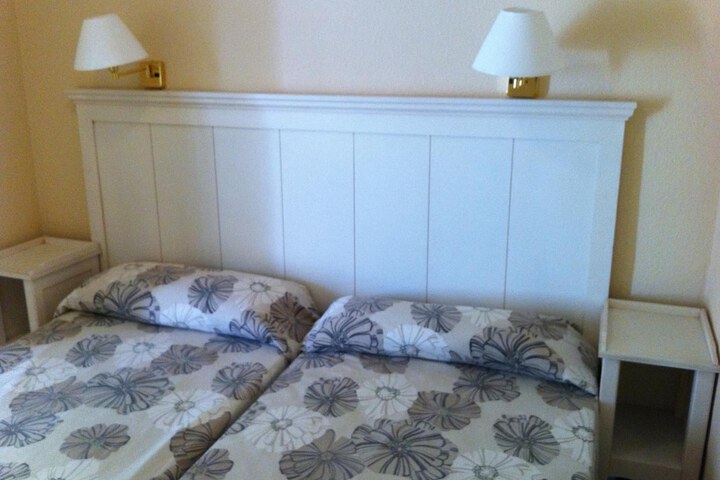 Room 9 of 43