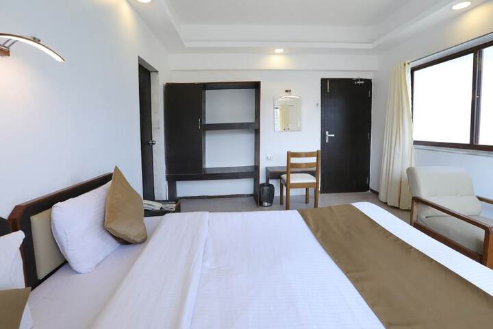 Room 7 of 51