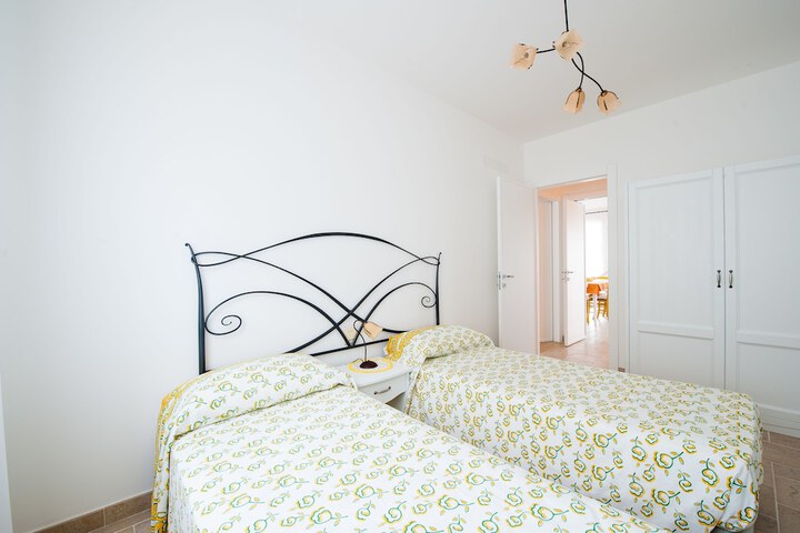 Room 7 of 53