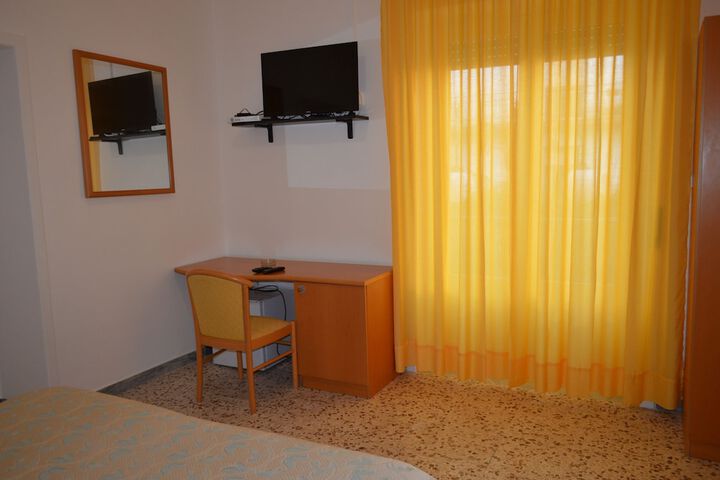 Room 7 of 45