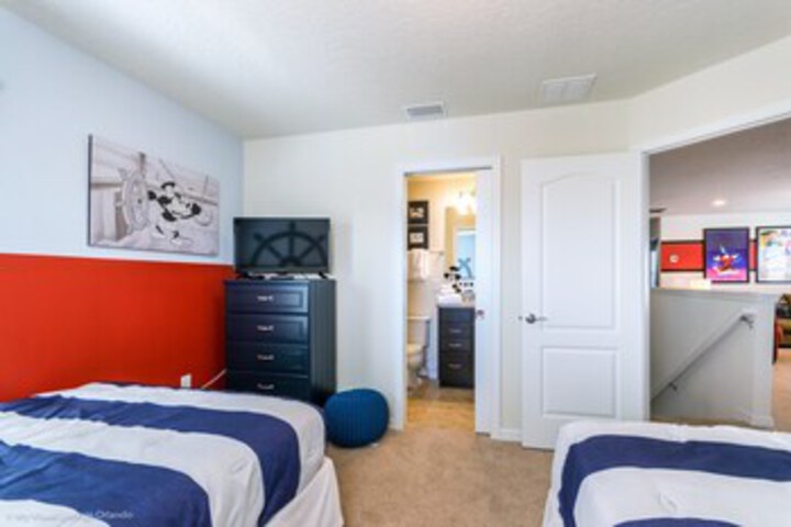 Room 113 of 125