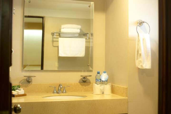 Room 20 of 44