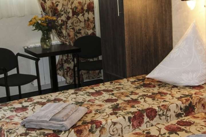 Room 2 of 36