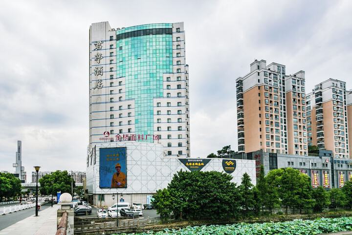 Hotel 27 of 28