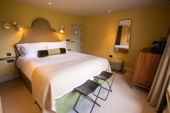 Room 15 of 123