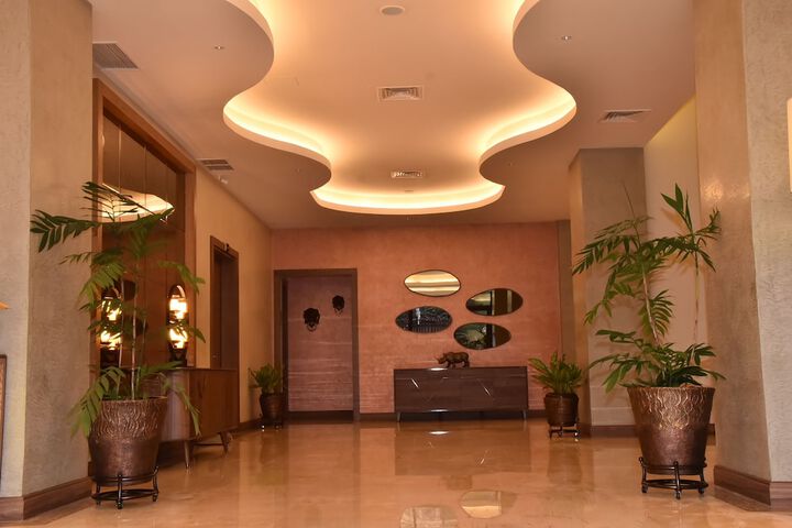 Hotel 2 of 86