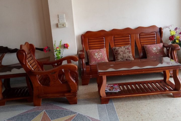 Guest Lobby