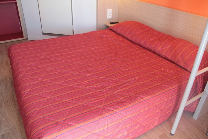 Room 4 of 23