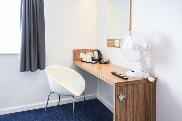 Room 29 of 42