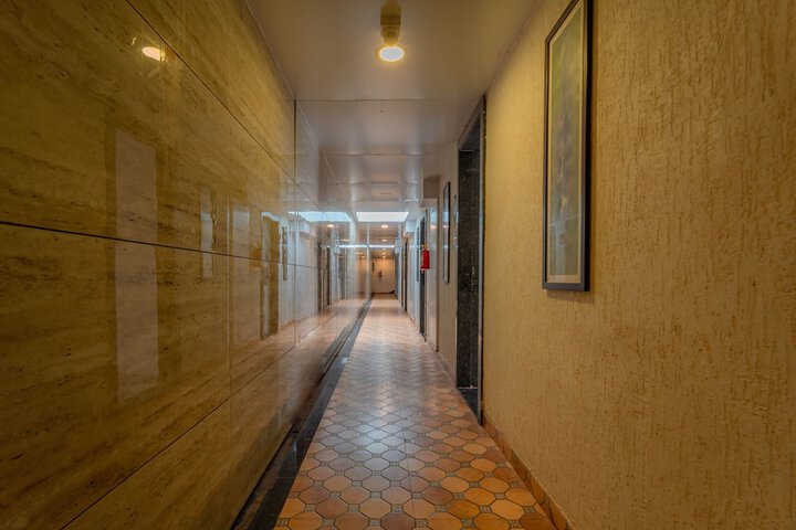 Hotel 5 of 187