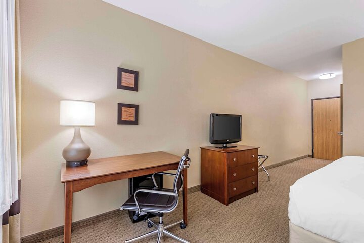 Room 15 of 37