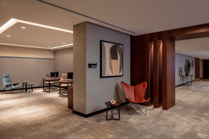 Business Center 95 of 103