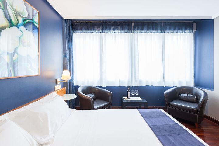 Room 20 of 76
