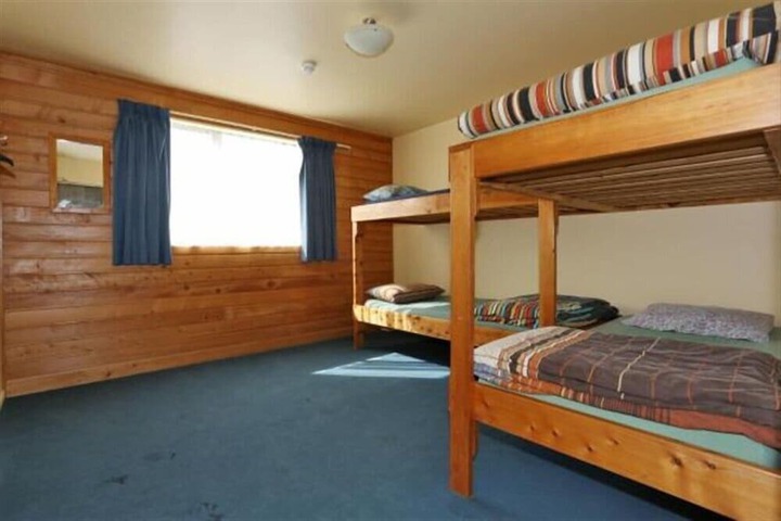 Room 6 of 26
