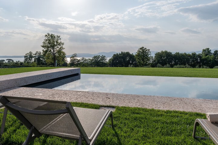 Pool 60 of 108