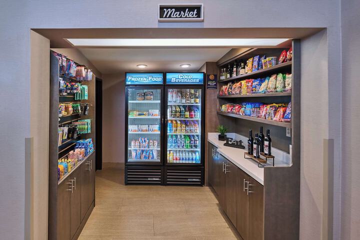 Snack bar