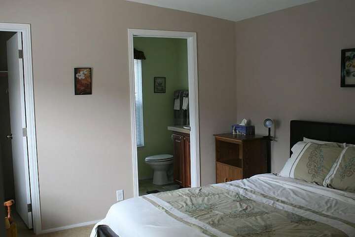 Room 2 of 5