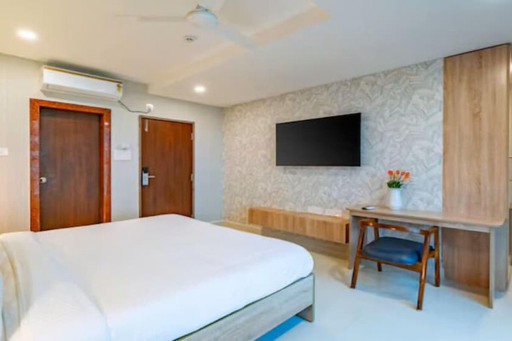 Room 15 of 26