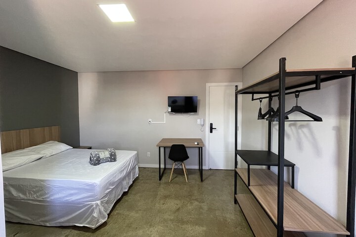 Room 19 of 80