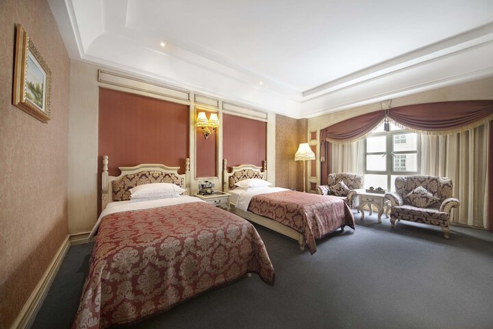 Room 25 of 91