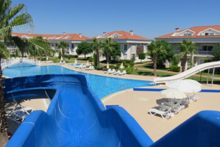 Pool 73 of 96