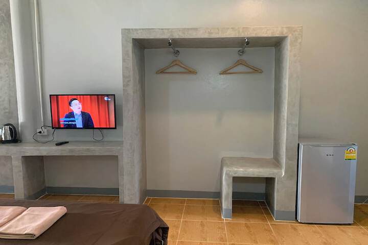 Room 9 of 95