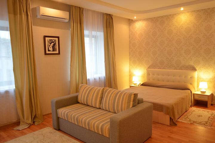 Room 17 of 47