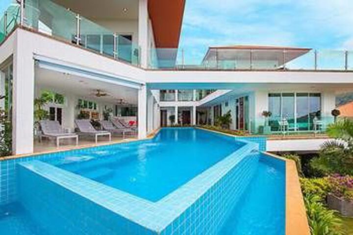 Pool 42 of 50