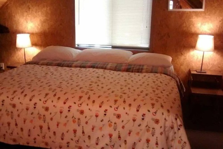 Room 8 of 47