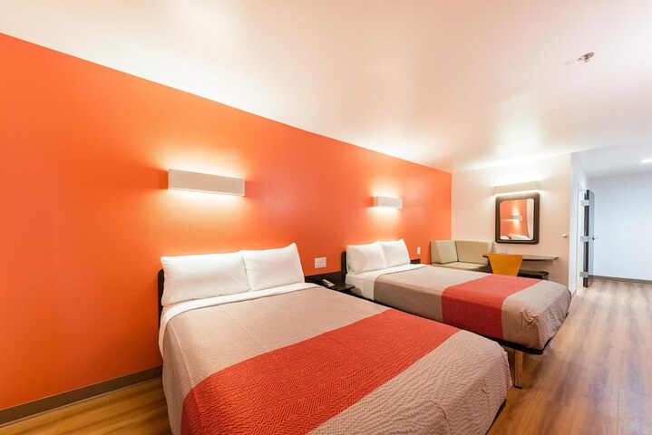 2 Double Beds Accessible (2 of 9)