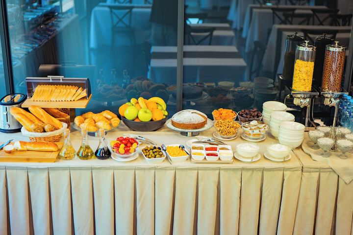 Breakfast/Coffee Service 32 of 41