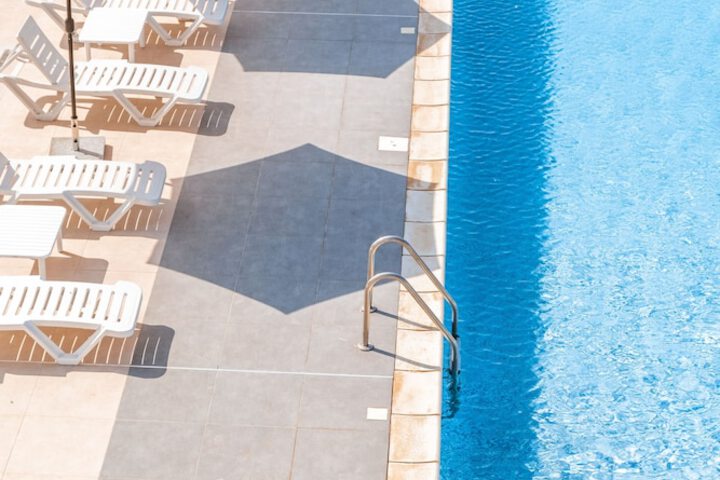 Pool 23 of 41