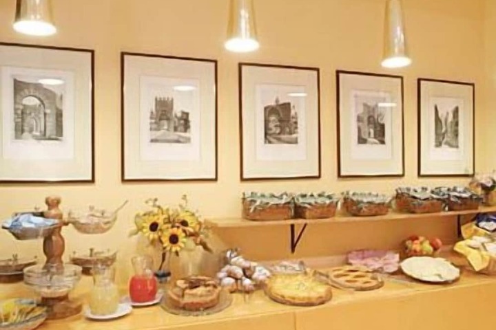 Breakfast/Coffee Service 14 of 20
